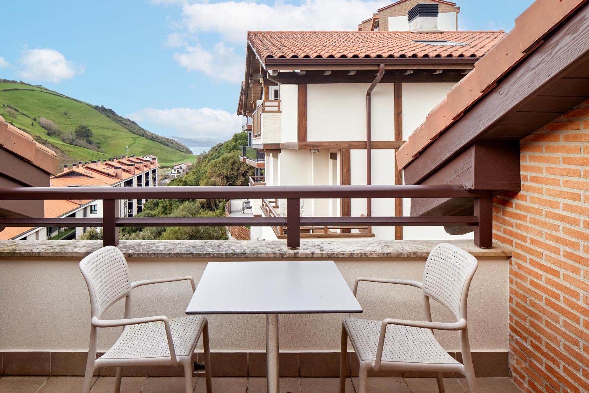 Hotel Flysch Зумая Екстериор снимка